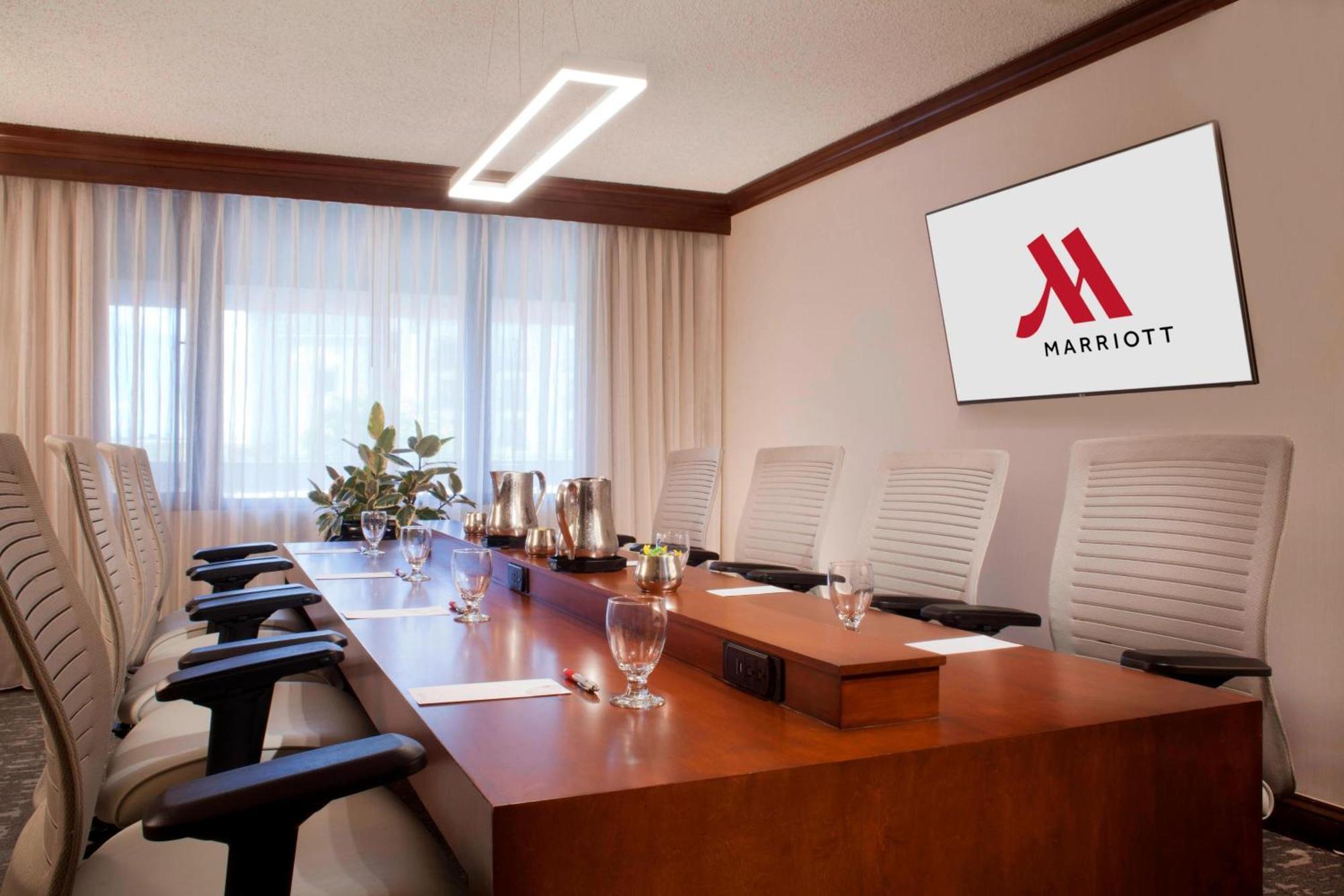 Denver Airport Marriott At Gateway Park Aurora Εξωτερικό φωτογραφία